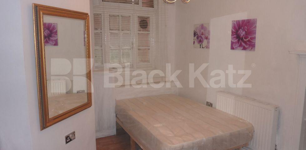 			NEW INSTRUCTION!, Studio Apartment, 1 bath, 1 reception Studio			 Judd Street, RUSSELL SQUARE